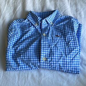 Vineyard Vines performance button down